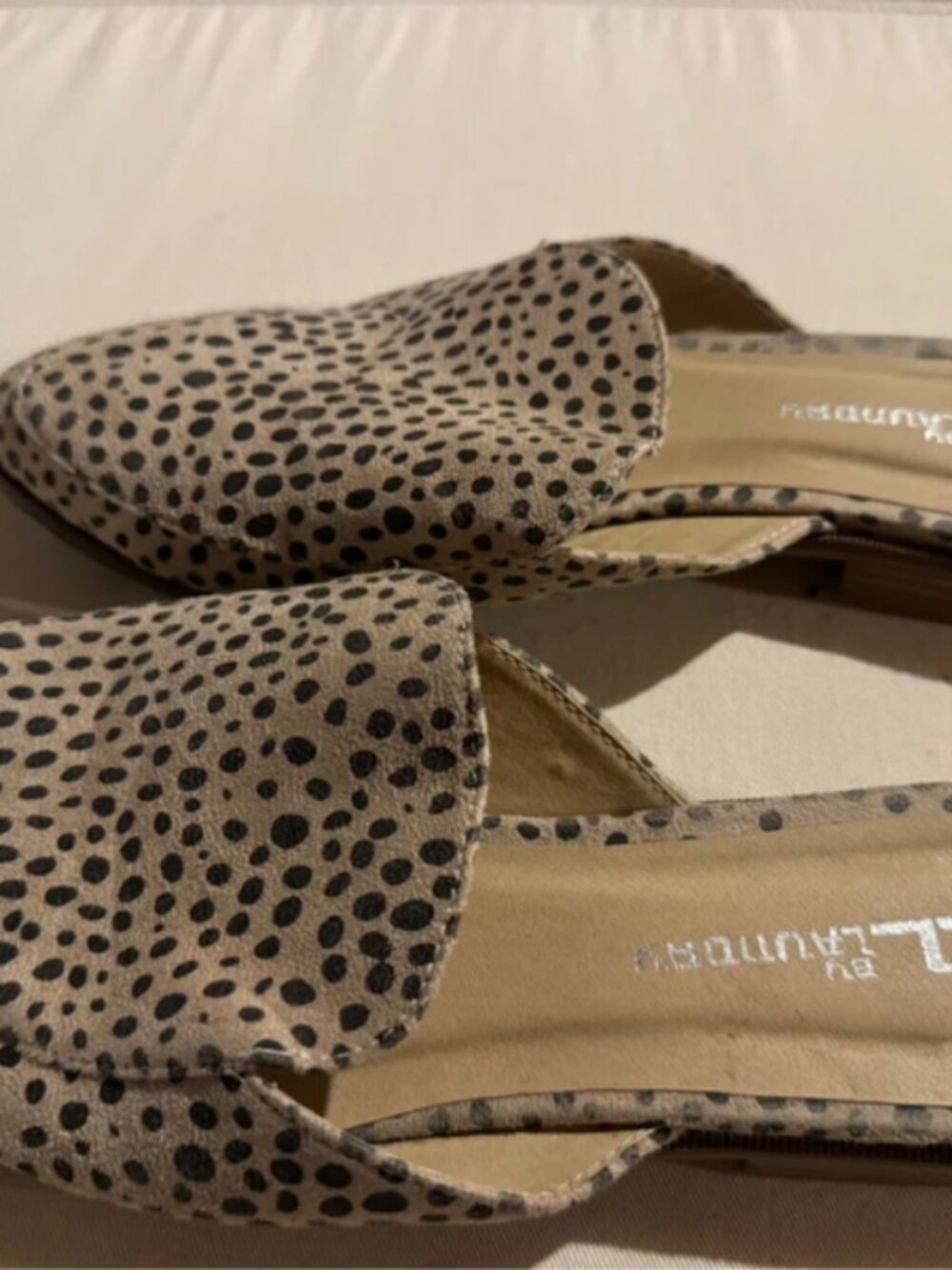 Womens flats size 8.5